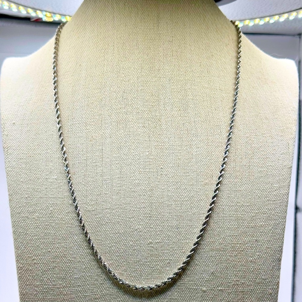 Vintage Monet Silver-Tone‎ Diamond Cut Rope Chain Necklace 24”